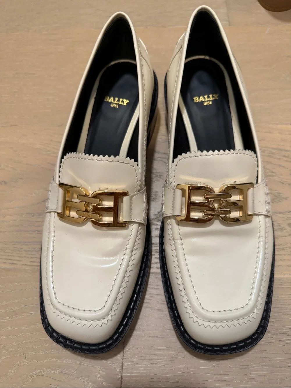 Bally Ellyane Loafer White Size 38